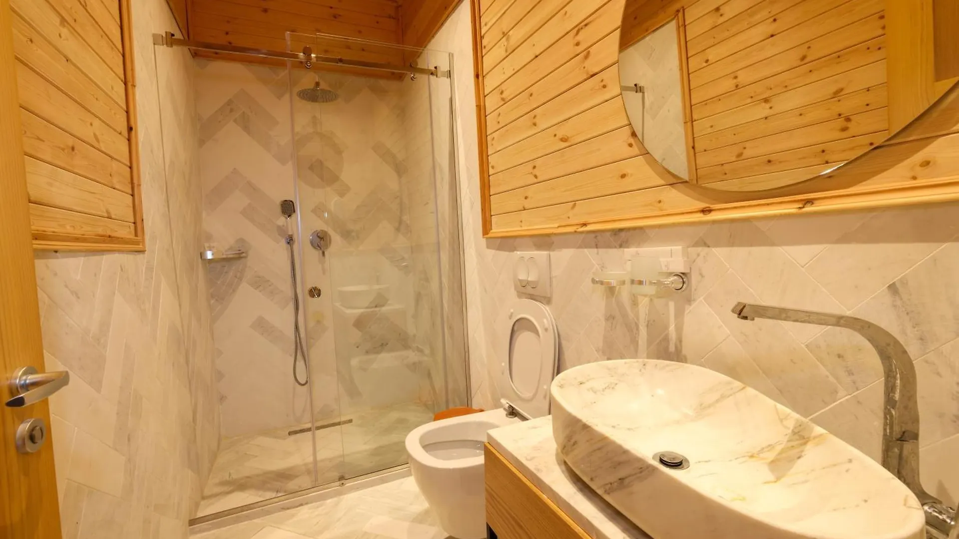 Hoteli Gjuetise Lezhë 0*,  Albania